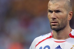 开云体育官网-好的，我明白你的需求，你希望我用一个很有吸引力、带有故事性和现场感的方式，围绕“亚运会决赛激情夜！德布劳内里突外投，费内巴切险胜新疆男篮”这个主题写一篇1800字的中文软文，并且分成两个小标题Part，每个900字，格式必须是、